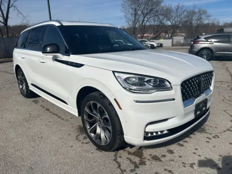 Another view of 2021 Lincoln Aviator Grand Touring for sale in Kansas City, MO at Jay Wolfe Acura