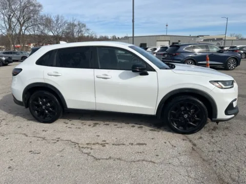More photos of 2023 Honda HR-V Sport at Jay Wolfe Acura, MO