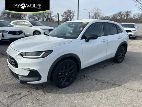 White 2023 Honda HR-V Sport for sale in Kansas City, MO