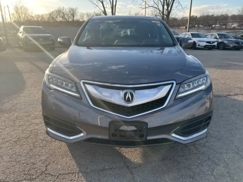 Photos of 2018 Acura RDX w/Technology Pkg for sale in Kansas City, MO at Jay Wolfe Acura