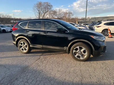 More photos of 2018 Honda CR-V EX-L at Jay Wolfe Acura, MO