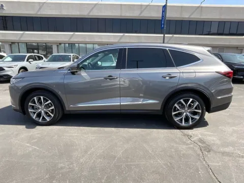 More photos of 2023 Acura MDX w/Technology Package at Jay Wolfe Acura, MO