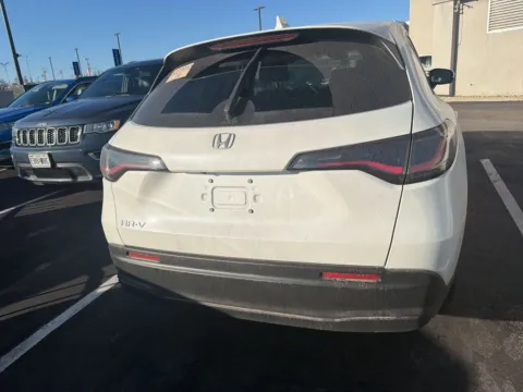 More photos of 2026 Honda HR-V LX at Jay Wolfe Acura, MO