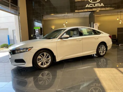 More photos of 2019 Honda Accord Sedan LX 1.5T at Jay Wolfe Acura, MO