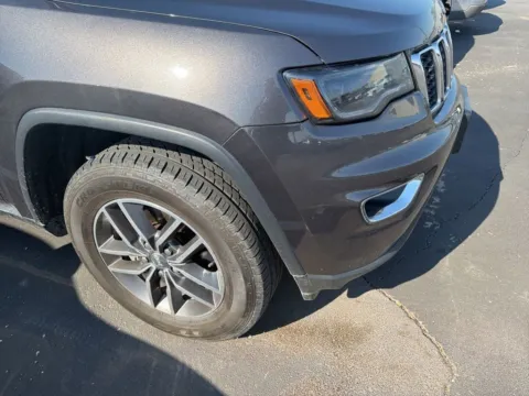 Photos of 2017 Jeep Grand Cherokee Limited for sale in Kansas City, MO at Jay Wolfe Acura