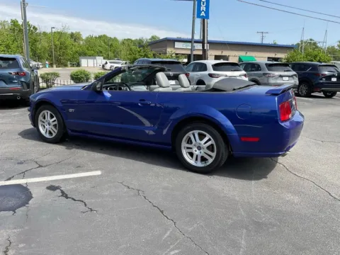 More photos of 2005 Ford Mustang GT Premium at Jay Wolfe Acura, MO
