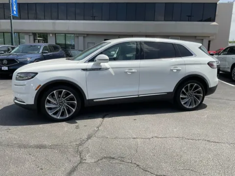 More photos of 2023 Lincoln Nautilus Reserve at Jay Wolfe Acura, MO