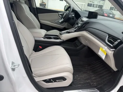 More photos of 2025 Acura RDX w/Technology Package at Jay Wolfe Acura, MO
