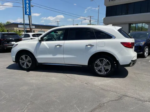 More photos of 2018 Acura MDX 3.5L at Jay Wolfe Acura, MO
