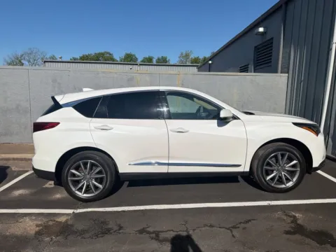 Photos of 2024 Acura RDX w/Technology Package for sale in Kansas City, MO at Jay Wolfe Acura