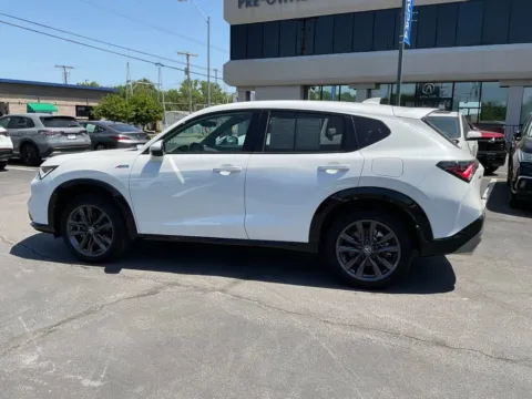 More photos of 2025 Acura ADX w/A-Spec Package at Jay Wolfe Acura, MO