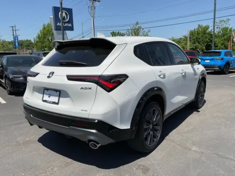 More photos of 2025 Acura ADX w/A-Spec Package at Jay Wolfe Acura, MO