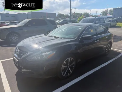 Black 2018 Nissan Altima 2.5 SR for sale in Kansas City, MO