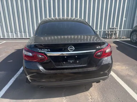 More photos of 2018 Nissan Altima 2.5 SR at Jay Wolfe Acura, MO