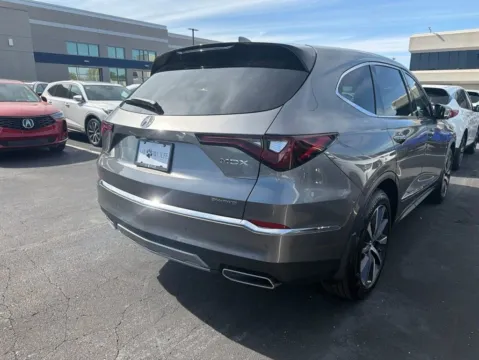 More photos of 2026 Acura MDX w/Technology Package at Jay Wolfe Acura, MO