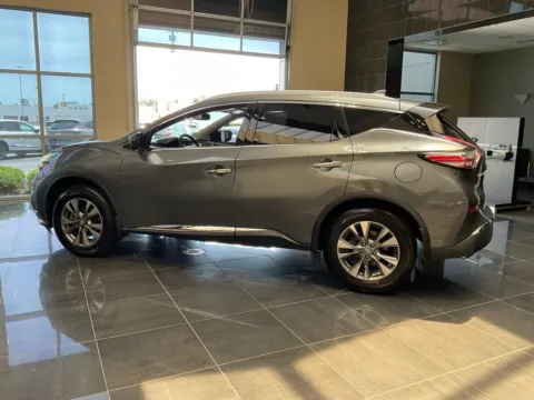 More photos of 2018 Nissan Murano SL at Jay Wolfe Acura, MO