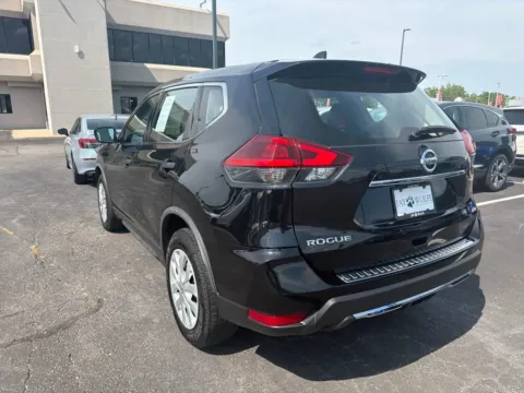 More photos of 2018 Nissan Rogue S at Jay Wolfe Acura, MO