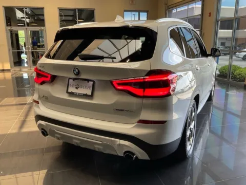 More photos of 2021 BMW X3 xDrive30e at Jay Wolfe Acura, MO