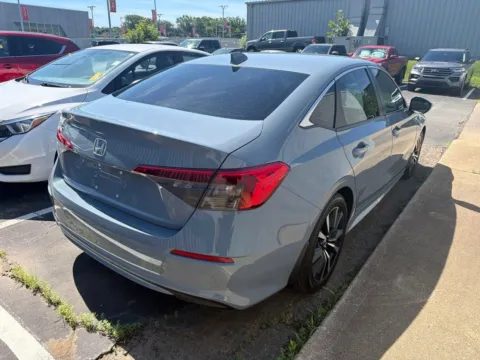 More photos of 2023 Honda Civic Sedan EX at Jay Wolfe Acura, MO