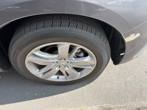 More photos of 2019 Acura RDX w/Advance Pkg at Jay Wolfe Acura, MO