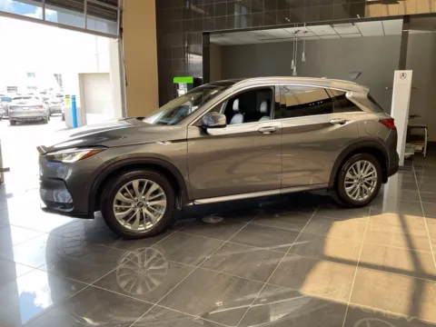 More photos of 2023 INFINITI QX50 LUXE at Jay Wolfe Acura, MO