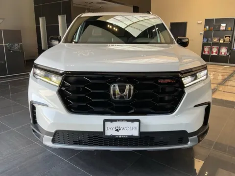 Photos of 2025 Honda Pilot TrailSport for sale in Kansas City, MO at Jay Wolfe Acura