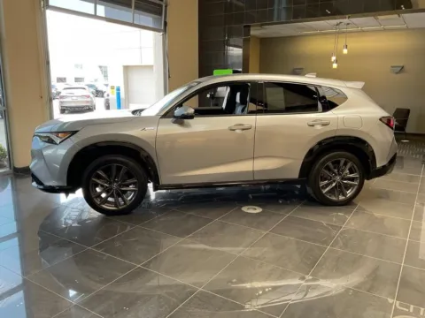 More photos of 2025 Acura ADX w/A-Spec Package at Jay Wolfe Acura, MO
