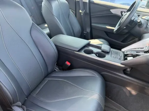 More photos of 2025 Acura TLX w/Technology Package at Jay Wolfe Acura, MO
