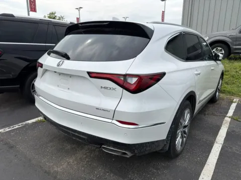 More photos of 2024 Acura MDX w/Advance Package at Jay Wolfe Acura, MO