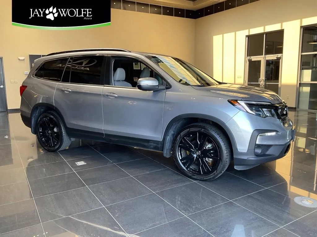 Silver 2022 Honda Pilot Special Edition for sale in Kansas City, MO