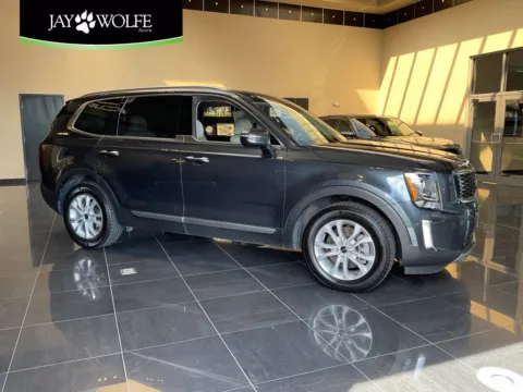 Gray 2022 Kia Telluride S for sale in Kansas City, MO