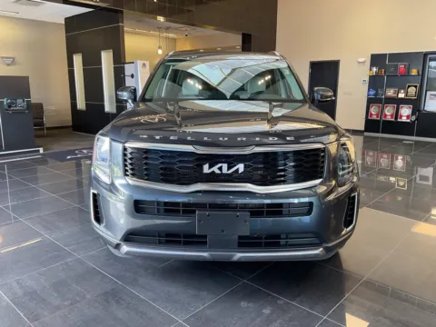 Photos of 2022 Kia Telluride S for sale in Kansas City, MO at Jay Wolfe Acura