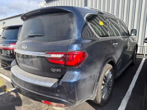 More photos of 2018 INFINITI QX80 at Jay Wolfe Acura, MO