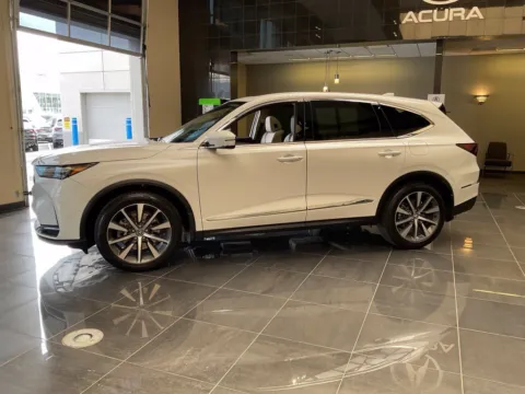 More photos of 2025 Acura MDX w/Technology Package at Jay Wolfe Acura, MO