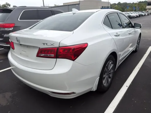 More photos of 2019 Acura TLX 2.4L at Jay Wolfe Acura, MO