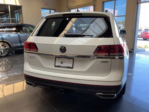More photos of 2023 Volkswagen Atlas 3.6L V6 SE w/Technology at Jay Wolfe Acura, MO