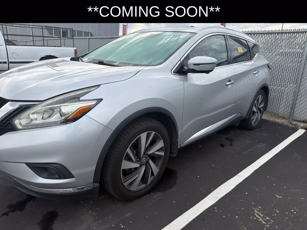 Silver 2017 Nissan Murano Platinum for sale in Kansas City, MO