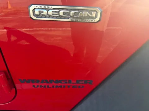 More photos of 2017 Jeep Wrangler Unlimited Rubicon Recon at Jay Wolfe Acura, MO