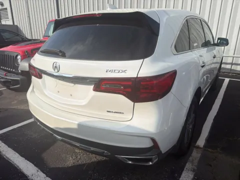 More photos of 2019 Acura MDX 3.5L at Jay Wolfe Acura, MO