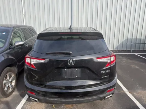 More photos of 2023 Acura RDX at Jay Wolfe Acura, MO