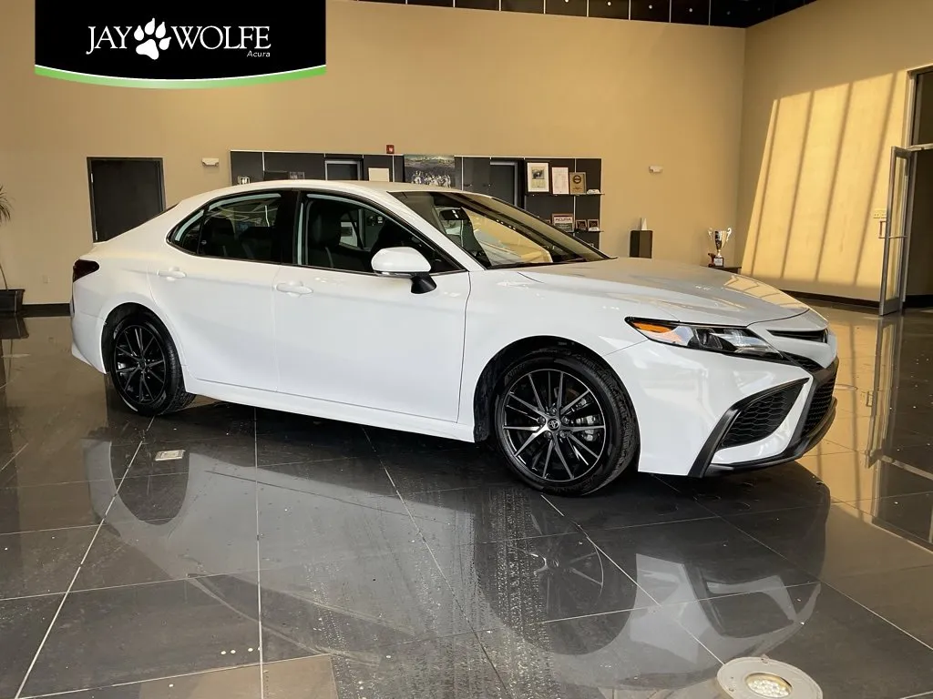 2024 Toyota Camry SE for sale in Kansas City, MO