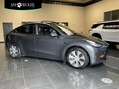 Silver 2021 Tesla Model Y Long Range for sale in Kansas City, MO
