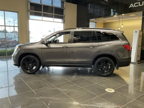 More photos of 2022 Honda Pilot Special Edition at Jay Wolfe Acura, MO