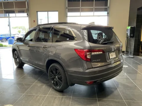 More photos of 2022 Honda Pilot Special Edition at Jay Wolfe Acura, MO