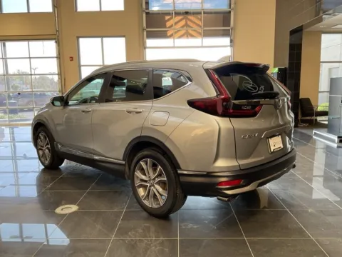 More photos of 2022 Honda CR-V Touring at Jay Wolfe Acura, MO