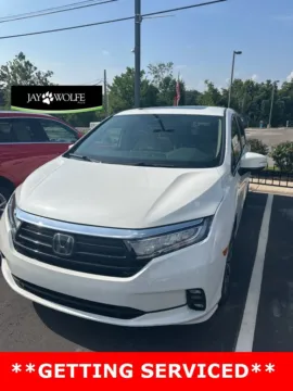 Photos of 2022 Honda Odyssey EX-L for sale in Kansas City, MO at Jay Wolfe Acura