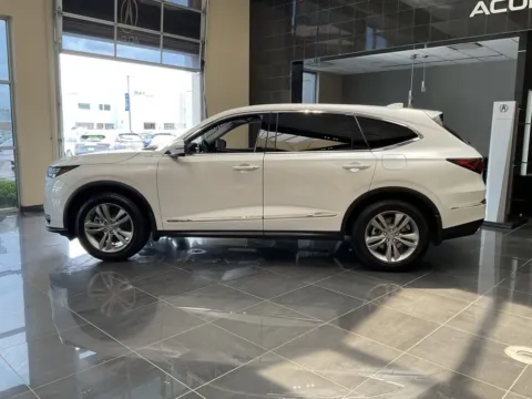 More photos of 2025 Acura MDX at Jay Wolfe Acura, MO