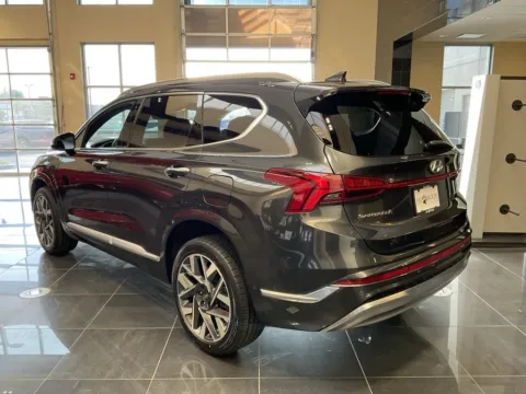 More photos of 2023 Hyundai Santa Fe Calligraphy at Jay Wolfe Acura, MO