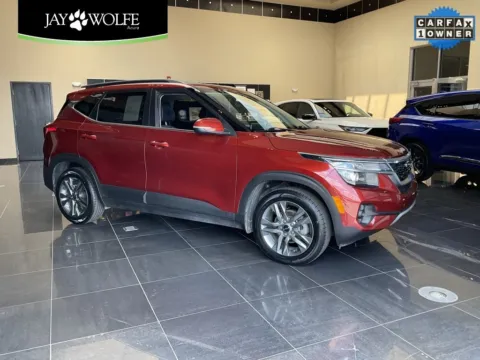 Orange 2023 Kia Seltos S for sale in Kansas City, MO