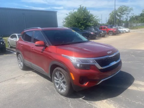 Photos of 2023 Kia Seltos S for sale in Kansas City, MO at Jay Wolfe Acura